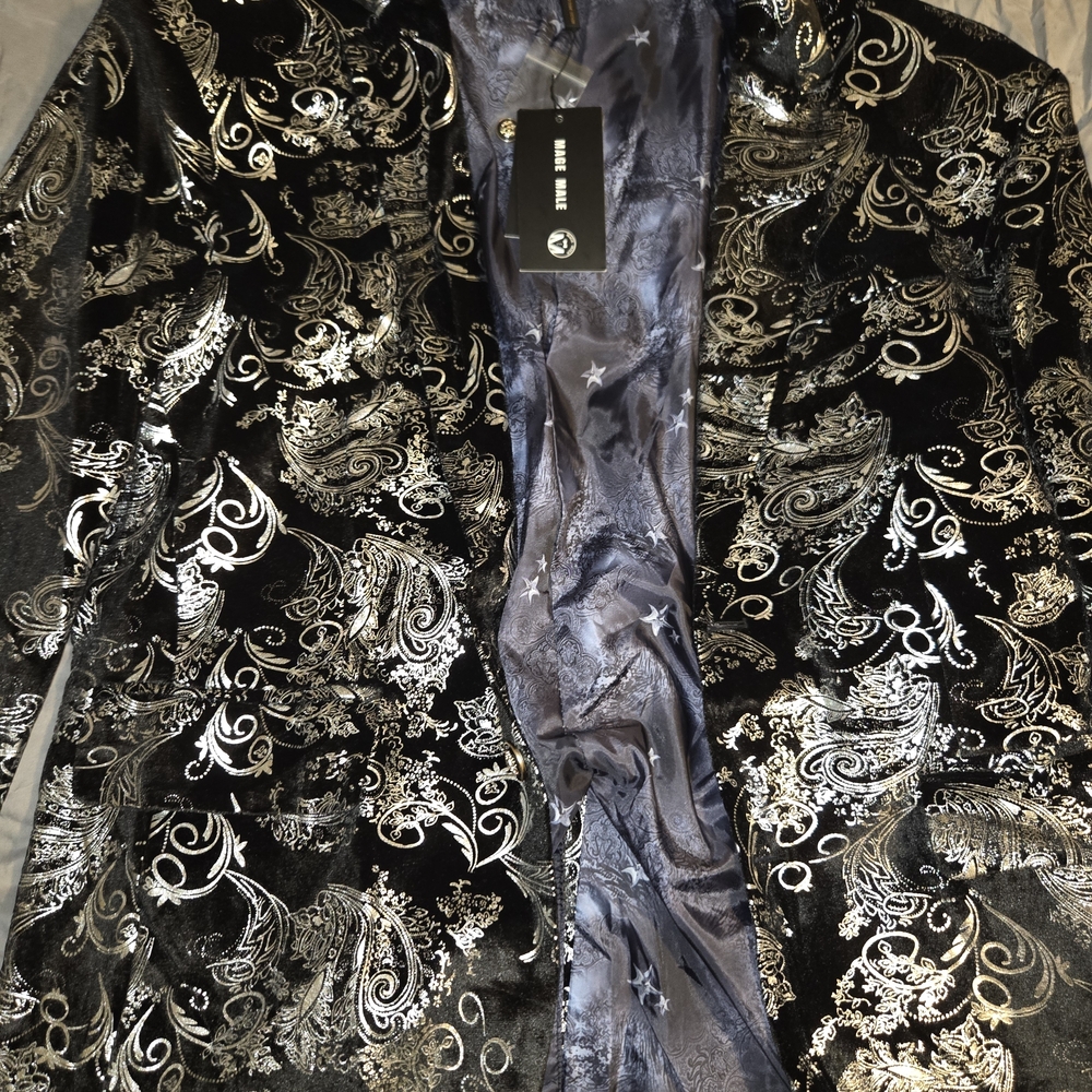 Mage Male Black & Silver Velvet Paisley Blazer — New with Tags